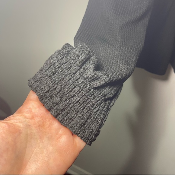 Altar’d State Women’s Black Waffle Knit Peplum Long Sleeve Blouse Top Size L - Picture 6 of 10